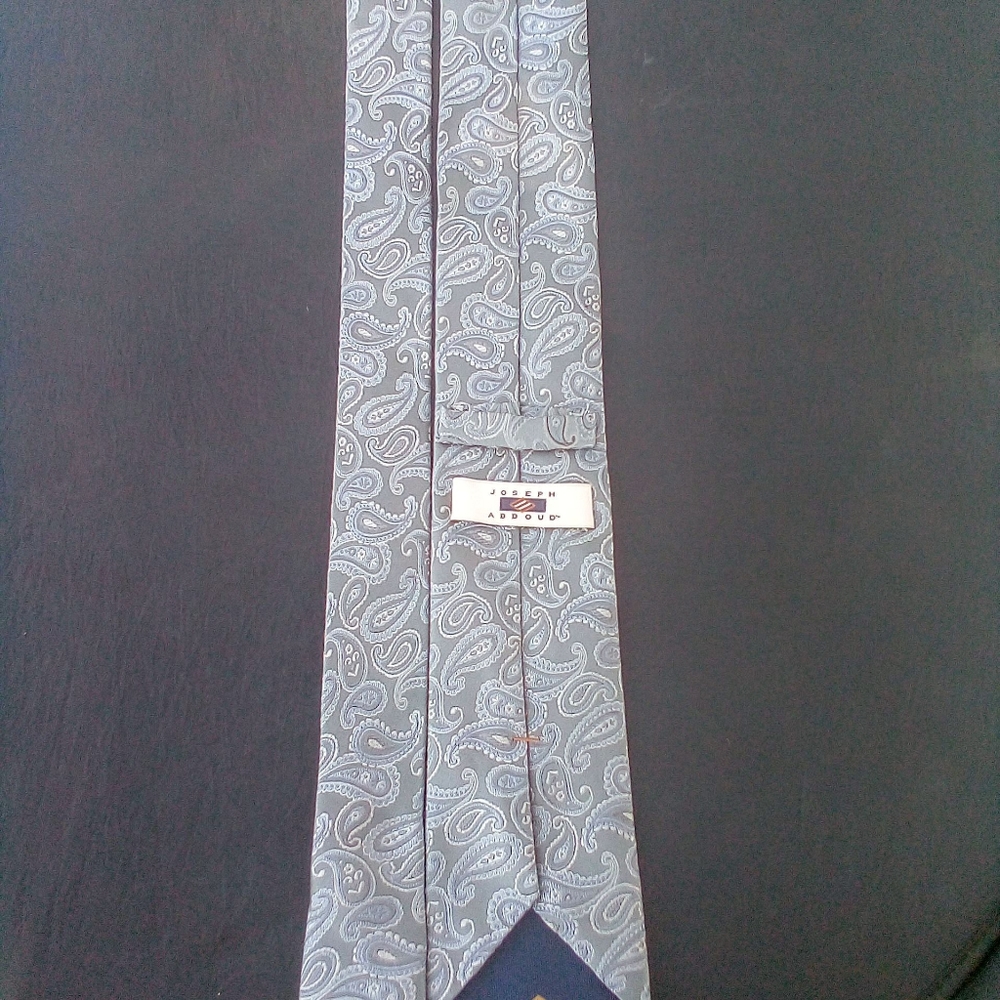 Joseph Abboud Tie 100% Silk